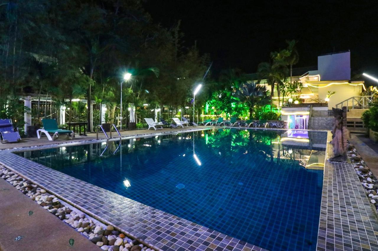 Natural Beach Hotel Pattaya Exterior foto